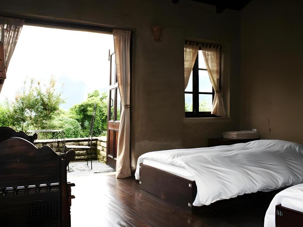 Hananoie - A Permaculture Resort Pokhara Eksteriør billede