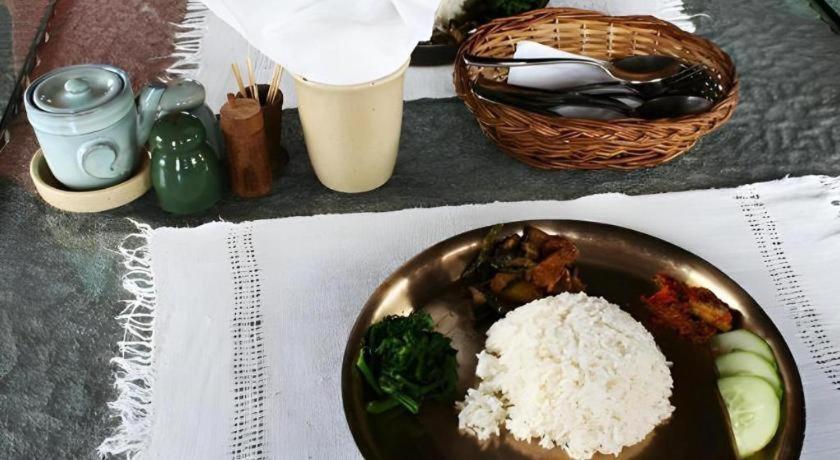 Hananoie - A Permaculture Resort Pokhara Eksteriør billede