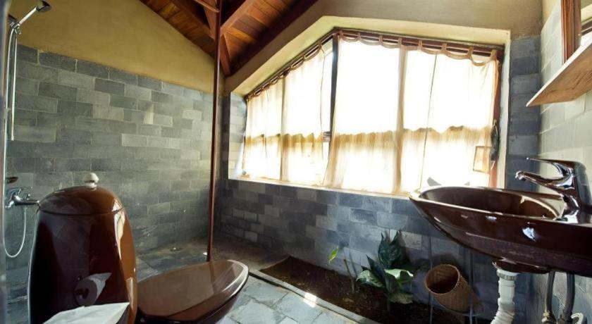 Hananoie - A Permaculture Resort Pokhara Eksteriør billede