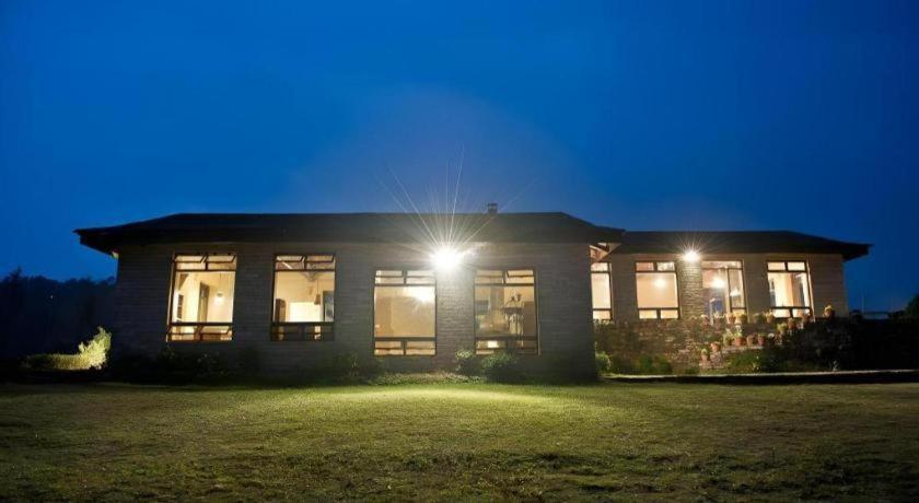 Hananoie - A Permaculture Resort Pokhara Eksteriør billede