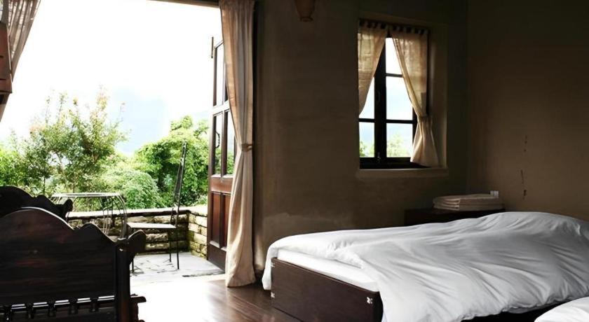 Hananoie - A Permaculture Resort Pokhara Eksteriør billede