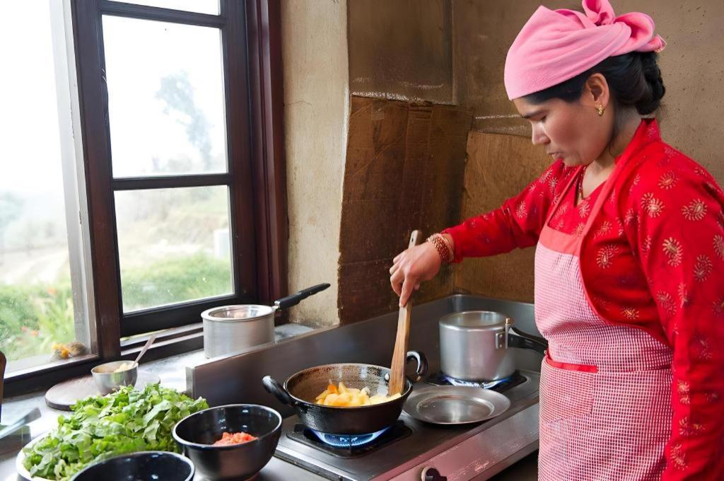 Hananoie - A Permaculture Resort Pokhara Eksteriør billede