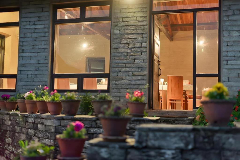 Hananoie - A Permaculture Resort Pokhara Eksteriør billede
