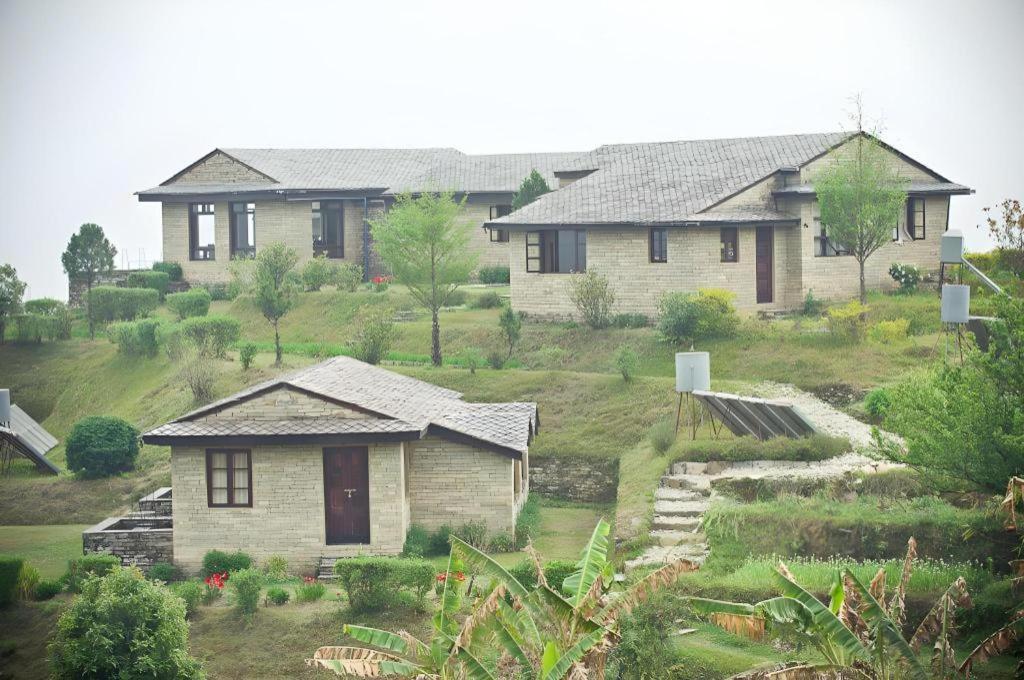 Hananoie - A Permaculture Resort Pokhara Eksteriør billede